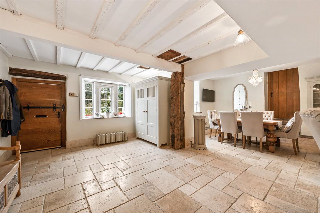 Property photo 3 of 46 Entrance