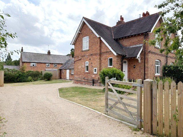Property photo 2 of 10 Picture No. 03