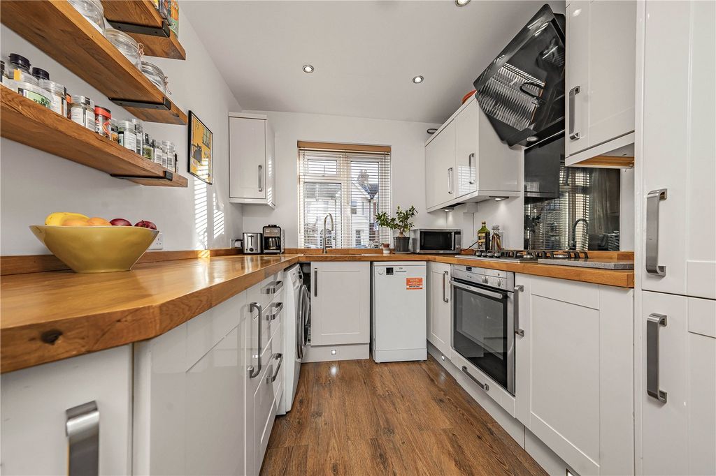 Property photo 3 of 13 Picture No. 10