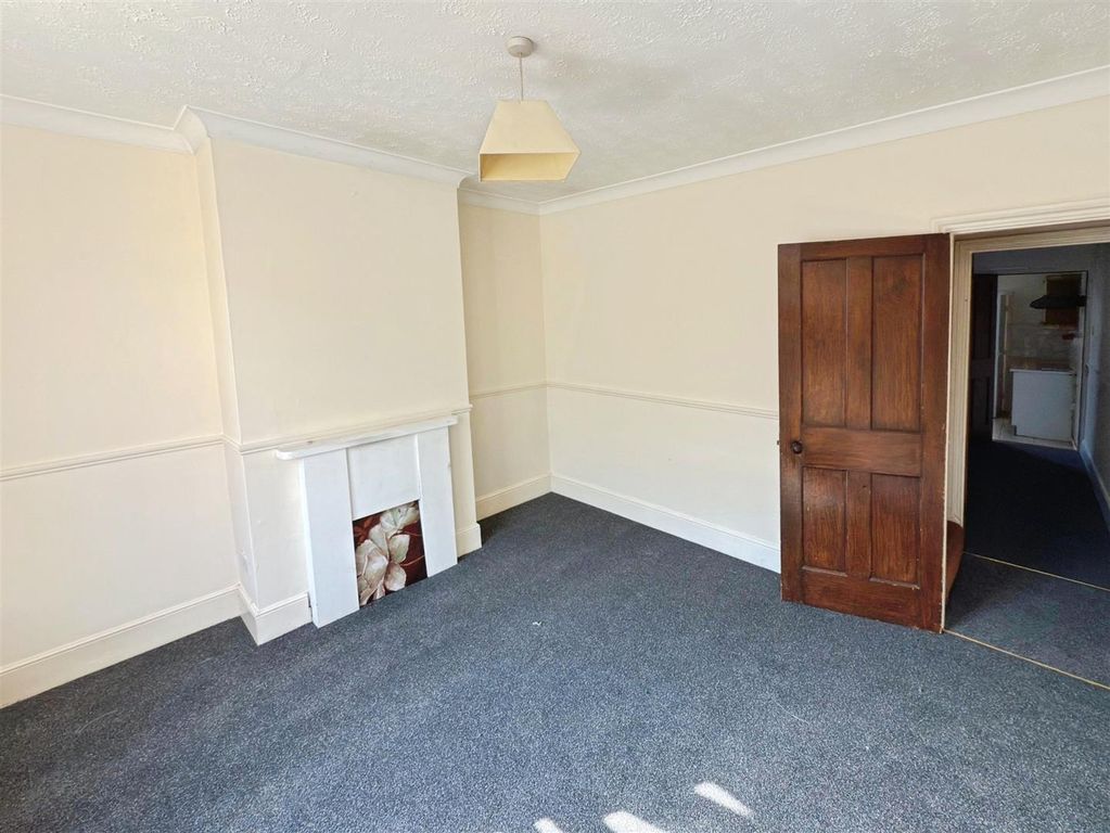 Property photo 2 of 9 Avondale Road (4).Jpg