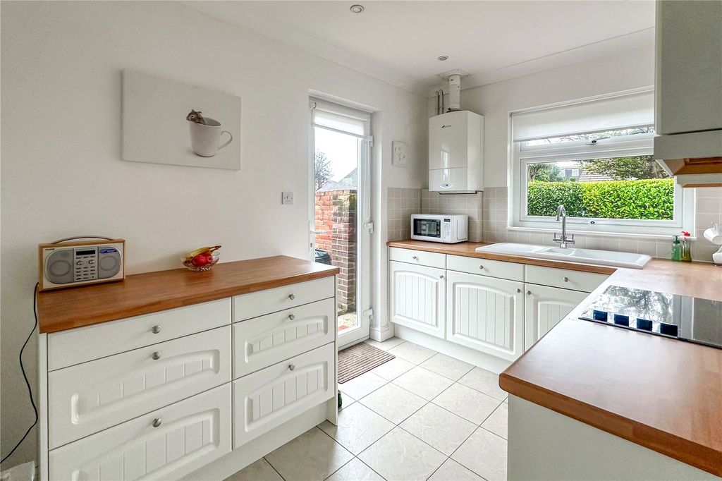 Property photo 2 of 16 Picture No. 08