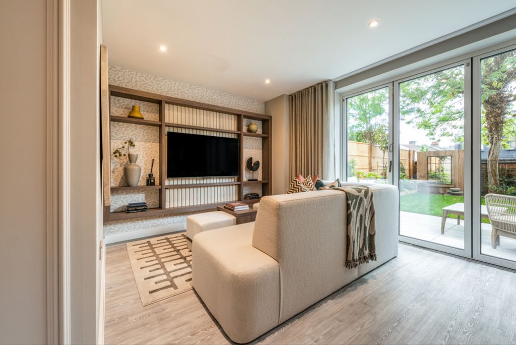 Property photo 3 of 18