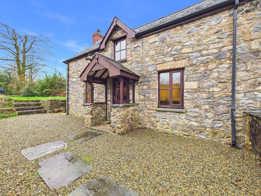 Property photo 1 of 29