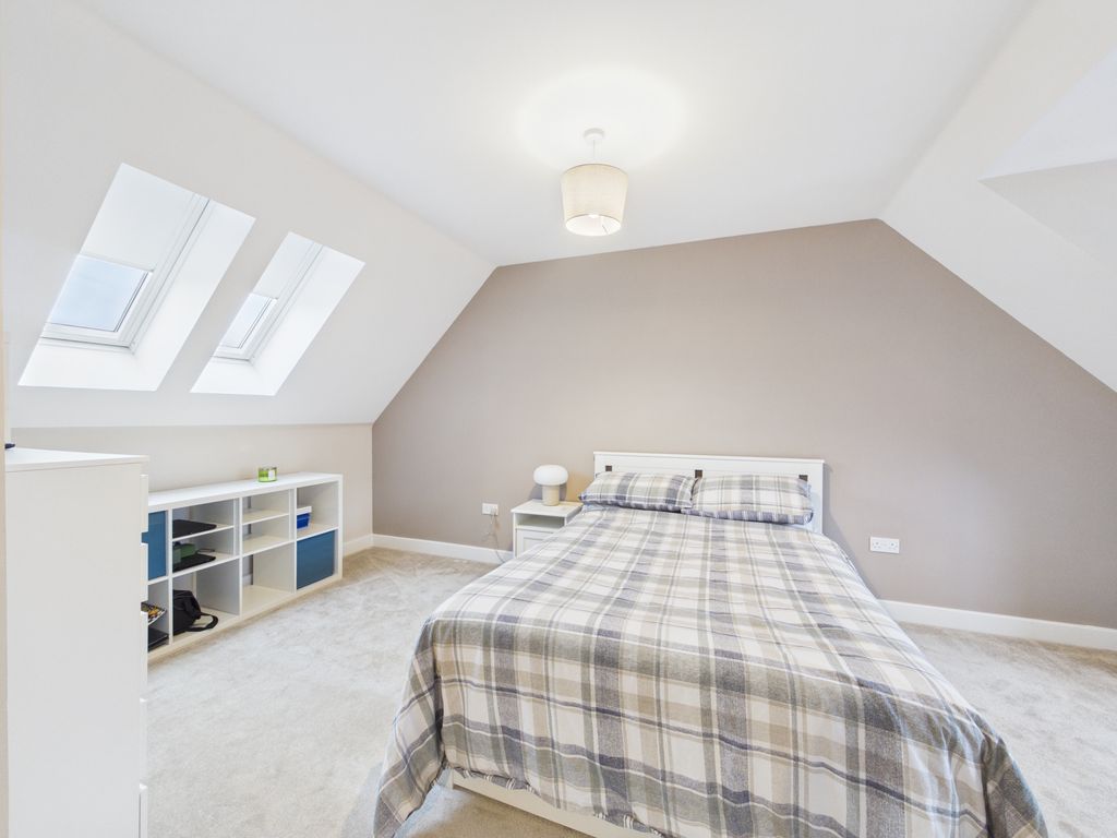 Additional image 16 of 5 bed detached house for sale17 Strathgray Road, Dundee, Angus DD2