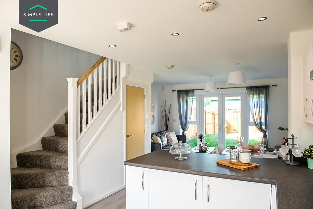 Property photo 2 of 10 Kitchen