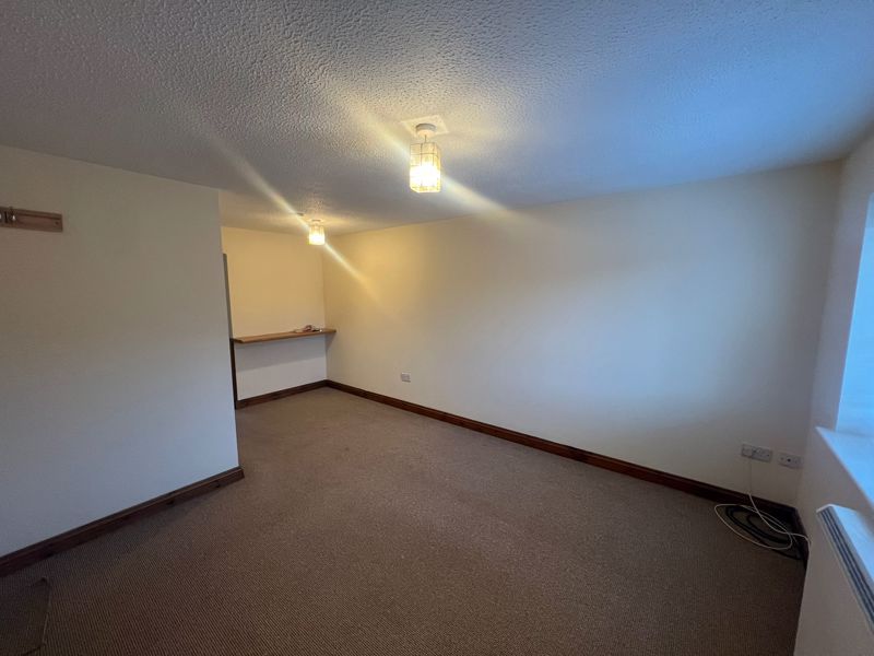 Property photo 2 of 7 Photo 11