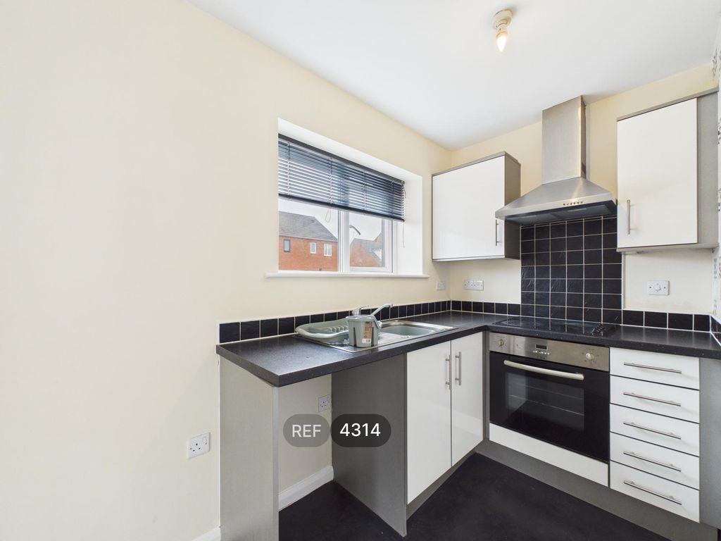 Property photo 2 of 14 Kitchen/Living Area