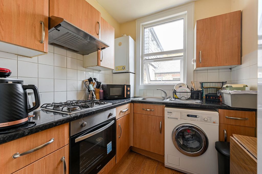 Property photo 3 of 5