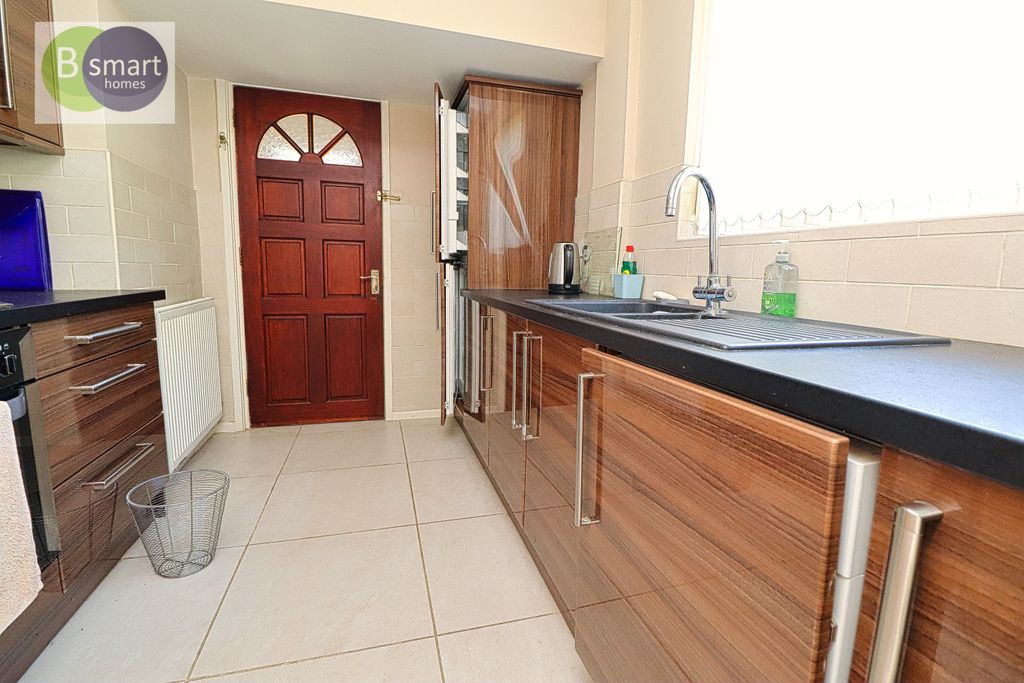 Property photo 3 of 14 Img_2947