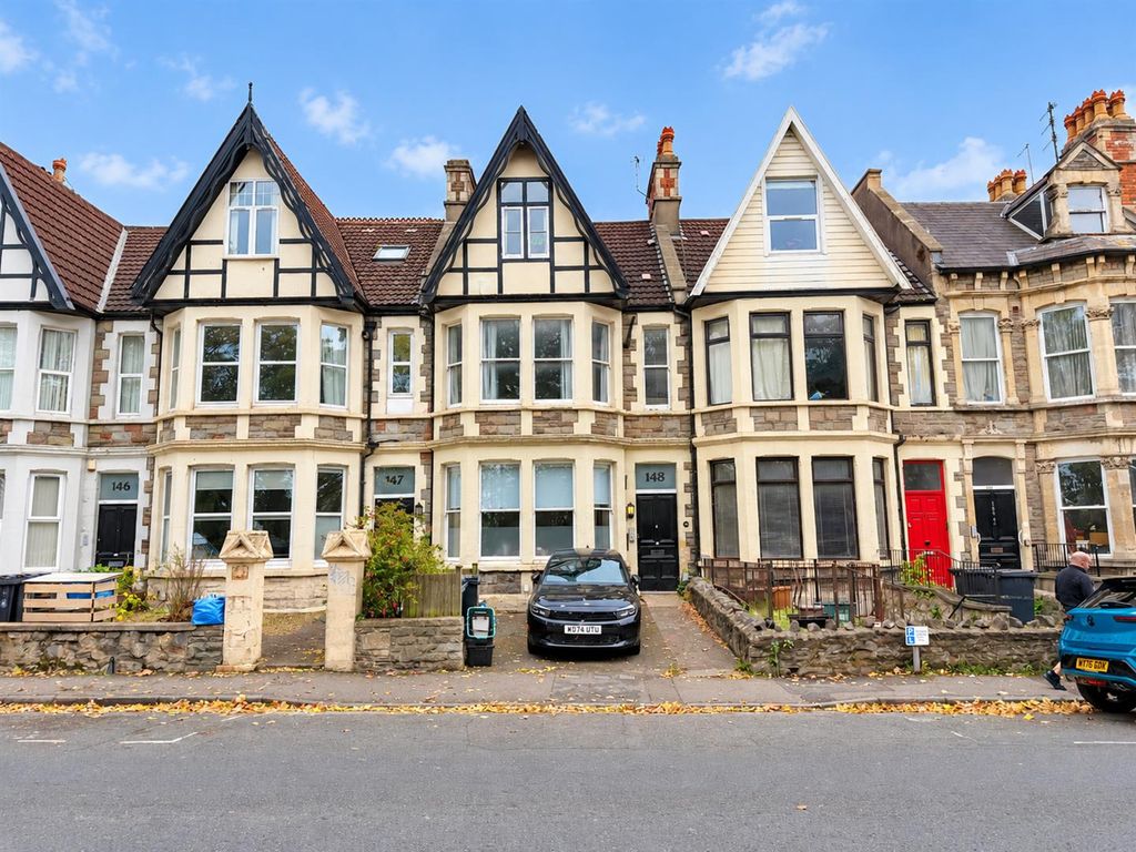 Property photo 1 of 8 148 Coronation Road