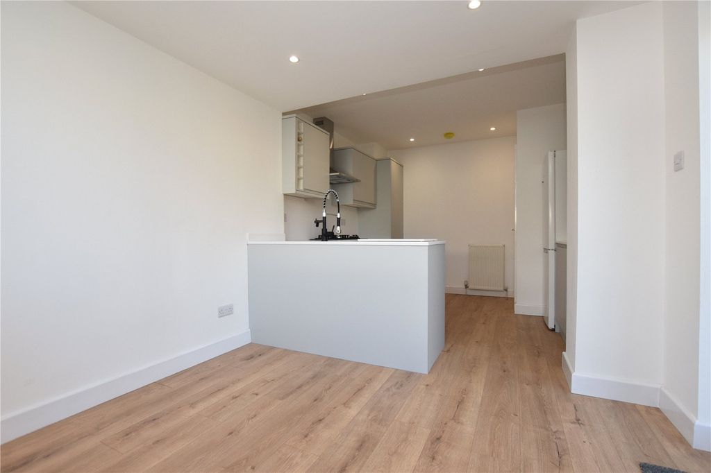 Property photo 3 of 20 Picture No. 15