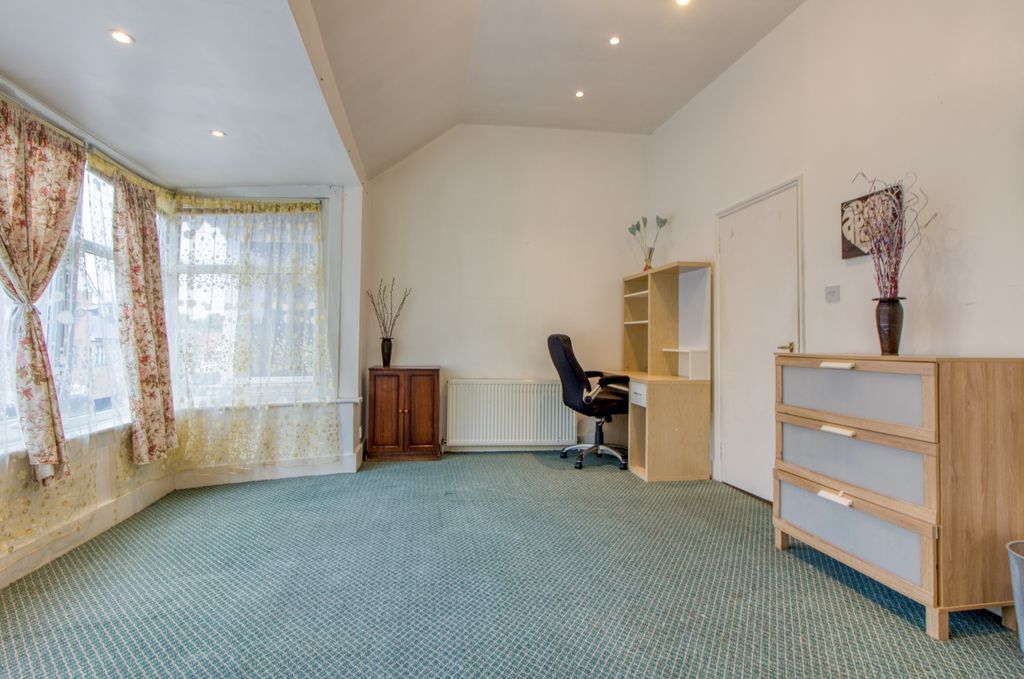 Property photo 1 of 6 Photo 1