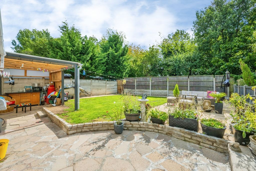 Property photo 2 of 25 Pbox-Img.Jpg