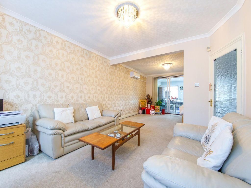 Property photo 3 of 18