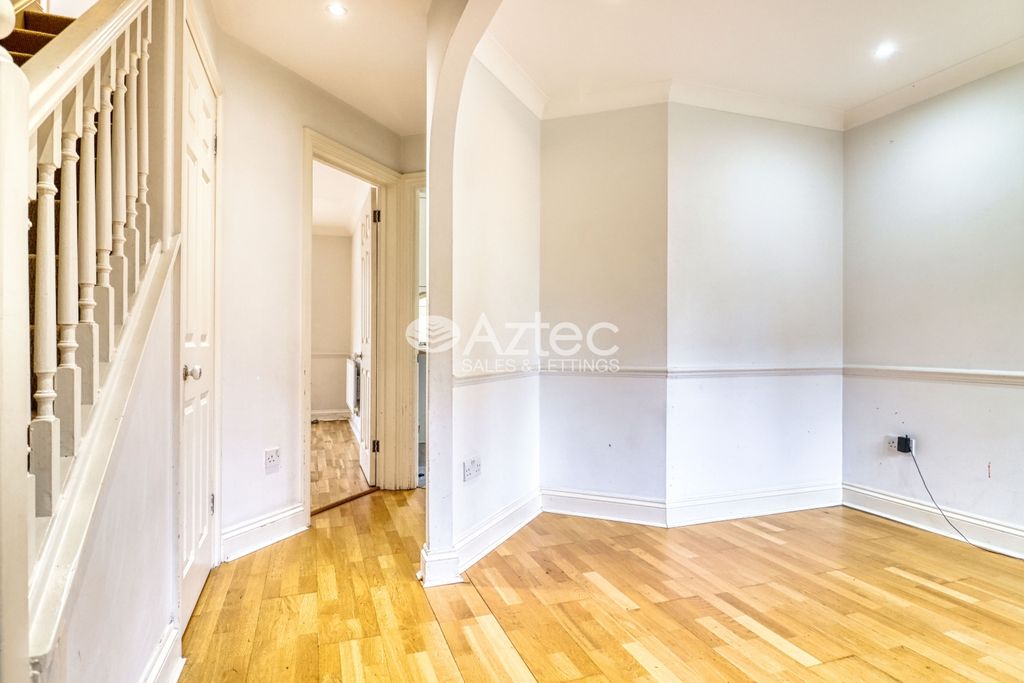 Property photo 2 of 22 Dining Area