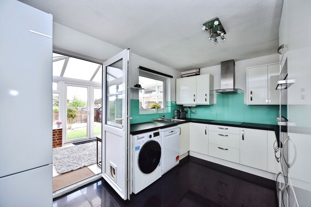 Property photo 2 of 18 Pbox-Img.Jpg