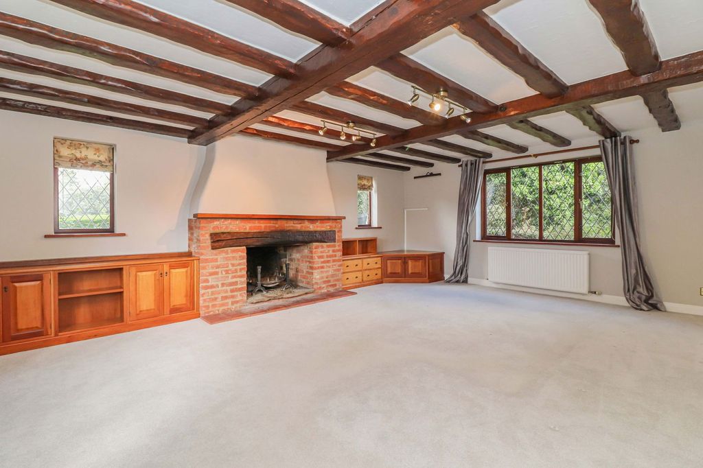 Property photo 2 of 45