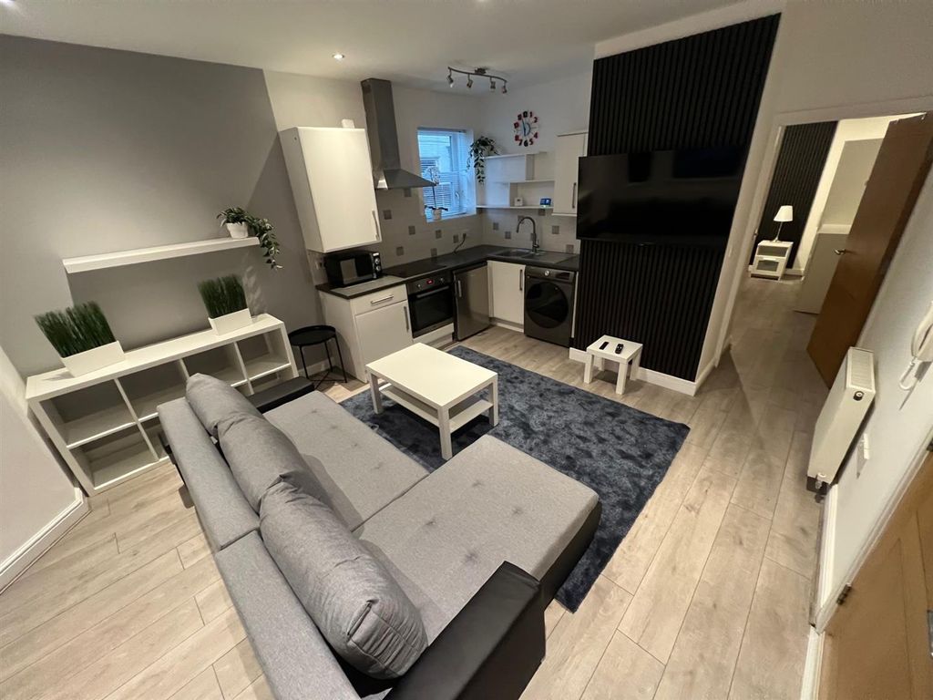 Property photo 2 of 11 1.Jpg