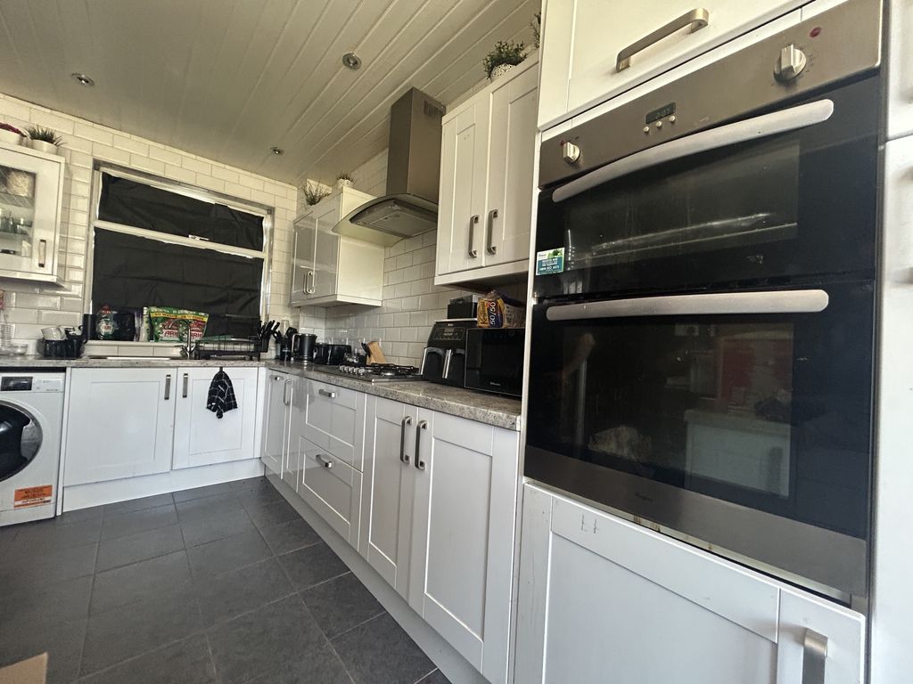 Property photo 3 of 9 Img_0283
