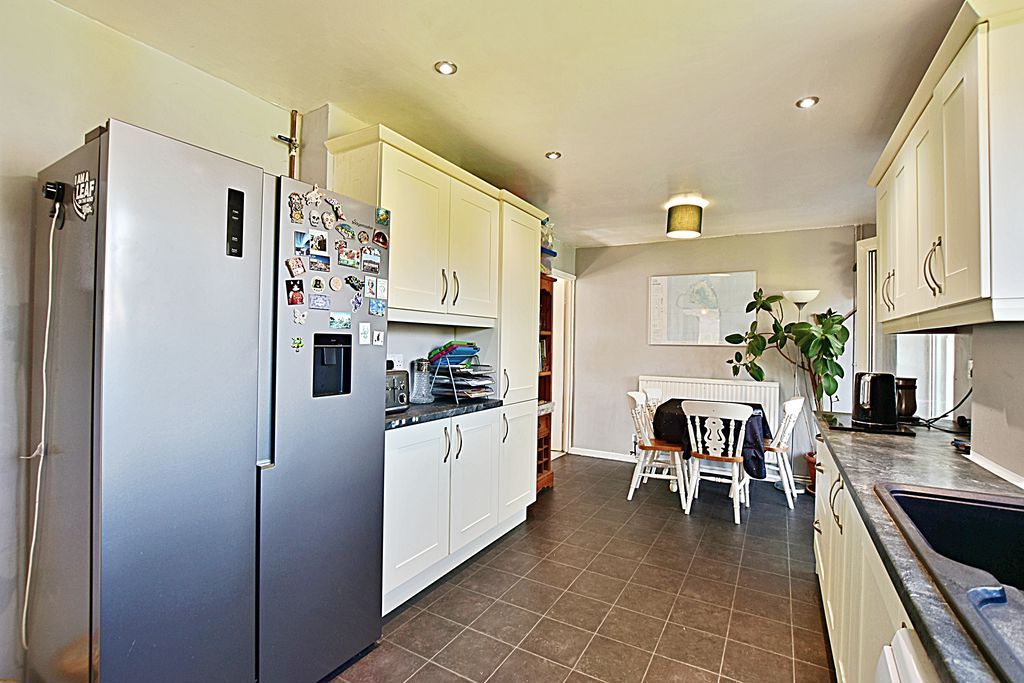 Property photo 3 of 14 Photo 3