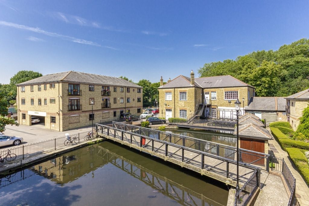 Property photo 3 of 29 Picture No. 25