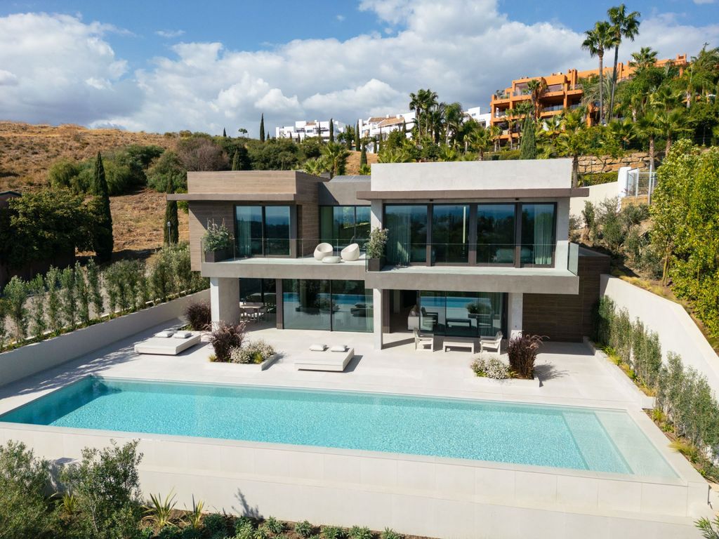 Property photo 1 of 42 Image