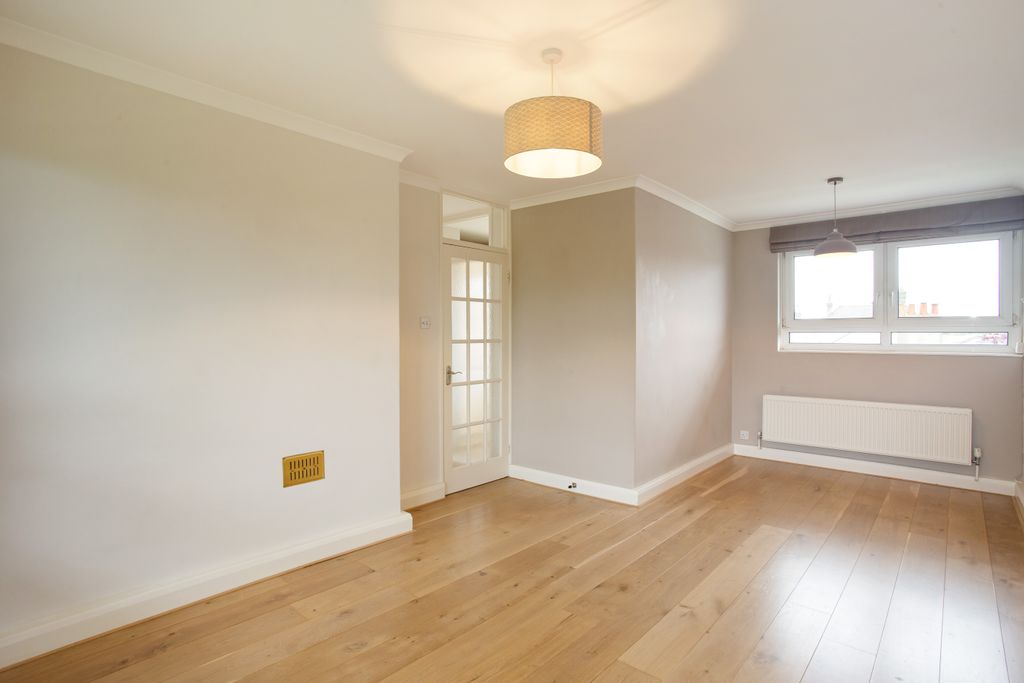 Property photo 3 of 22 Flat 16 280151 (4)