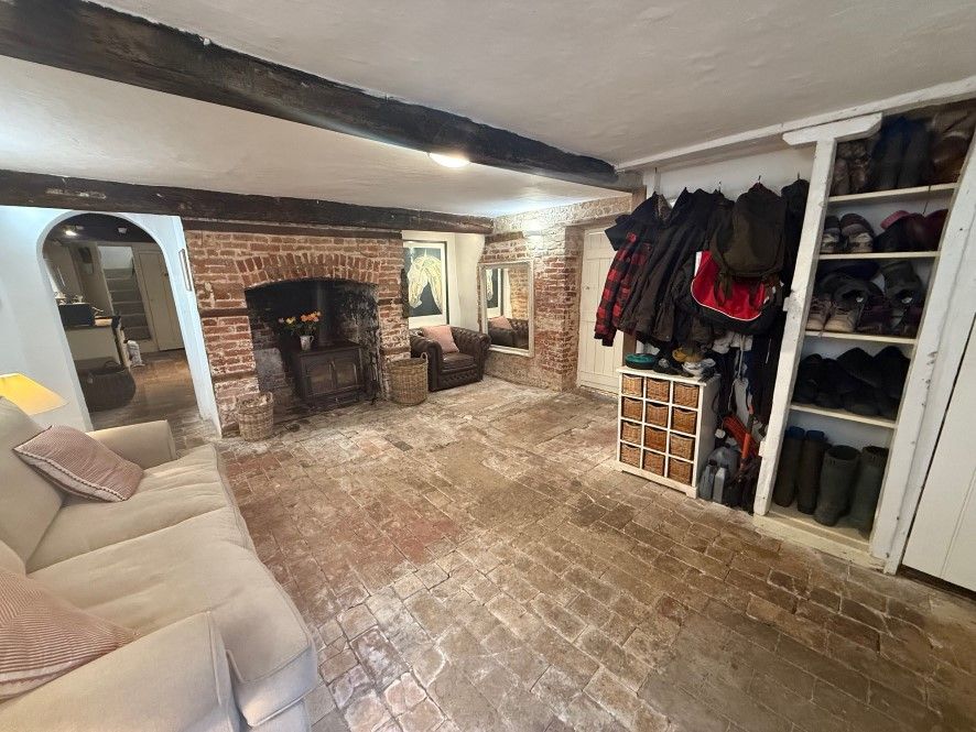 Property photo 3 of 16