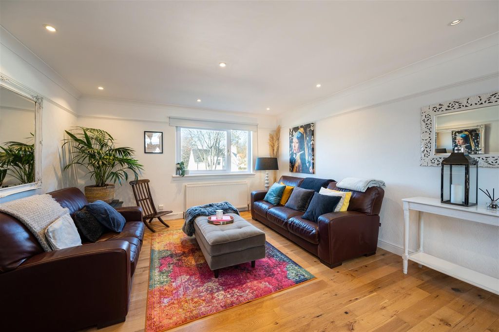 Property photo 1 of 17 Bowhillcourt4_008.Jpg