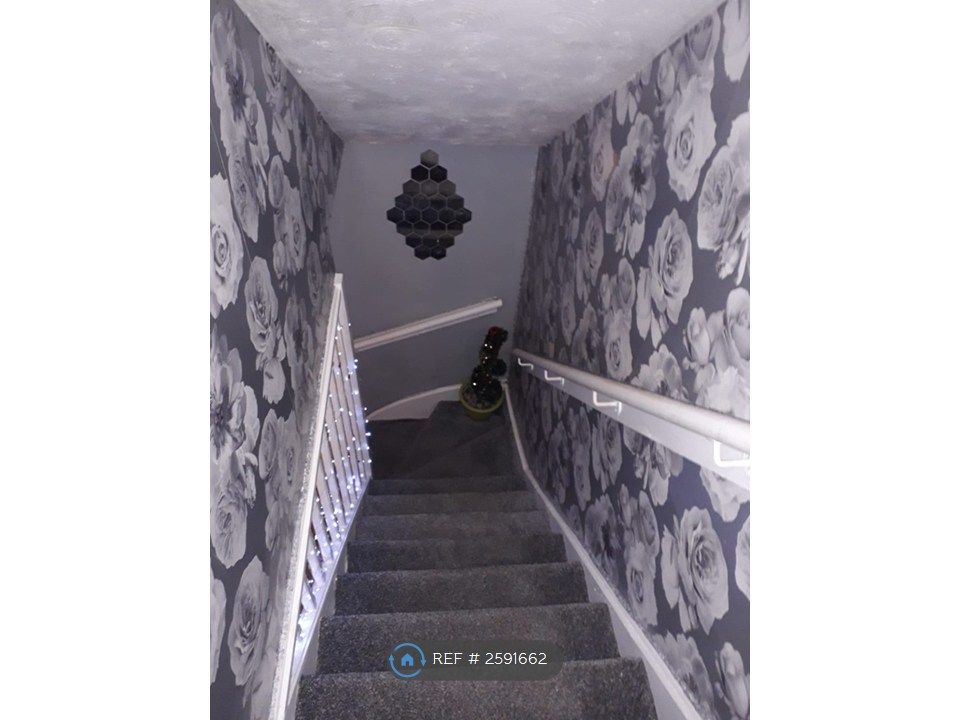 Property photo 3 of 3