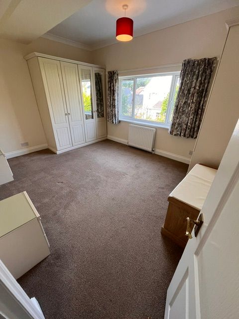 Property photo 2 of 9 Bedroom