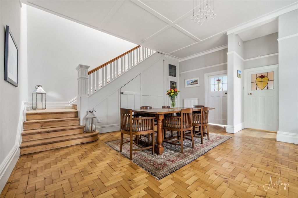 Property photo 3 of 29 Entrance Hall/Dining Room