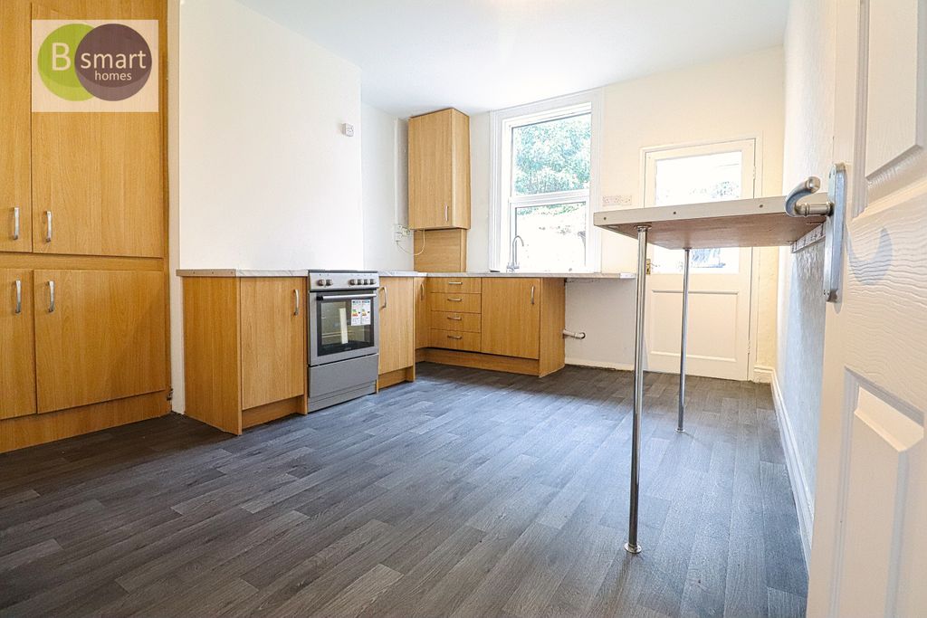 Property photo 2 of 8 Img_0217
