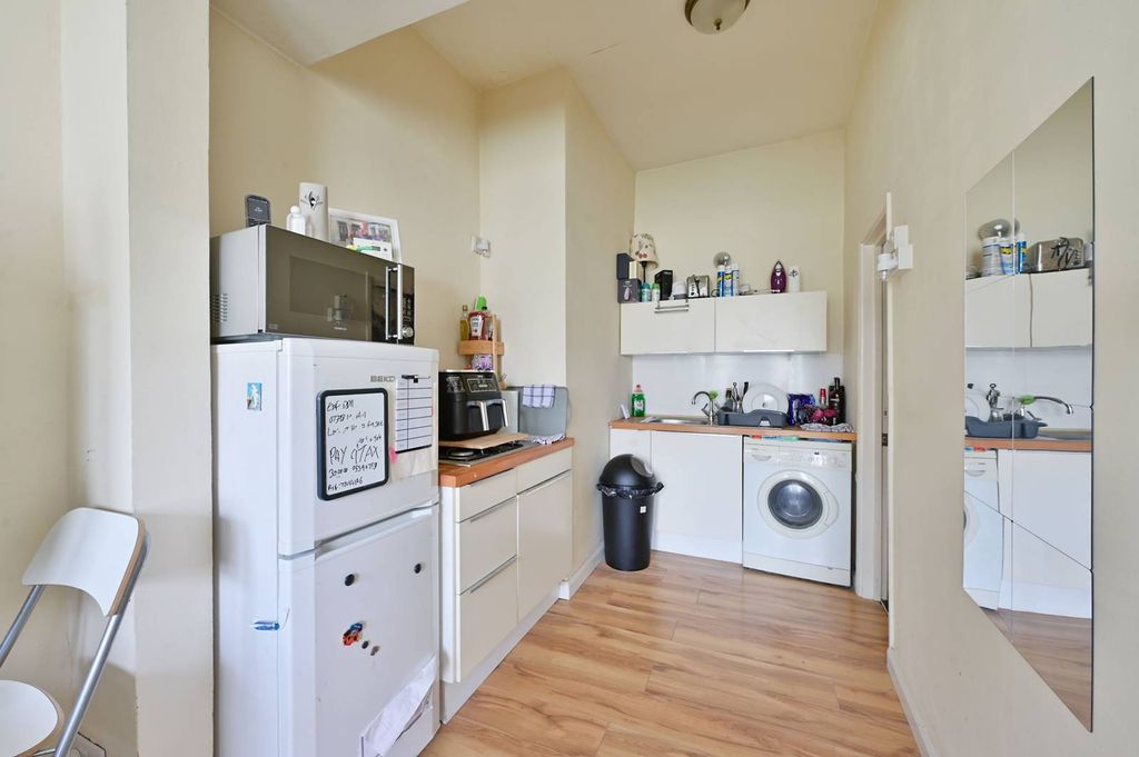 Property photo 3 of 3