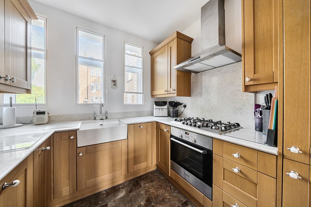 Property photo 2 of 18 Kitchen