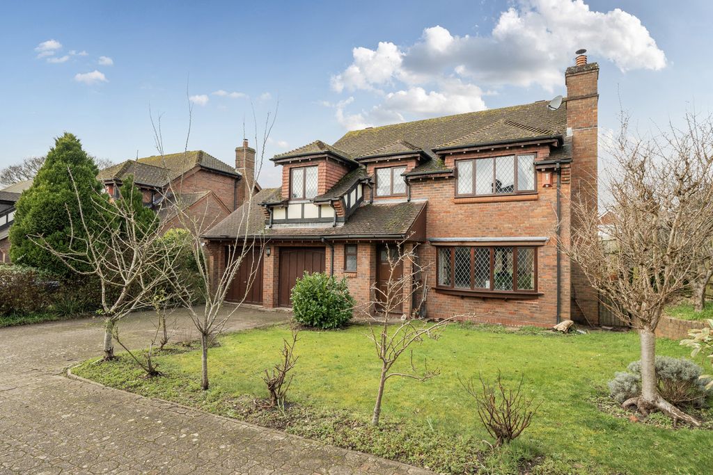 Property photo 2 of 21