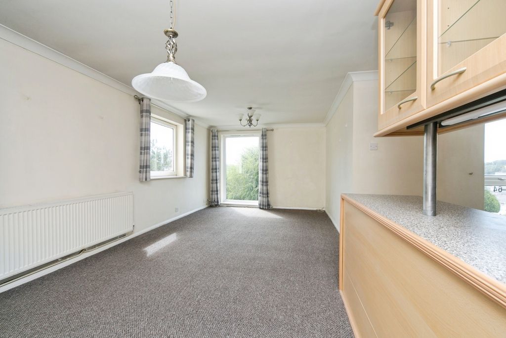 Property photo 3 of 20 Pbox-Img.Jpg