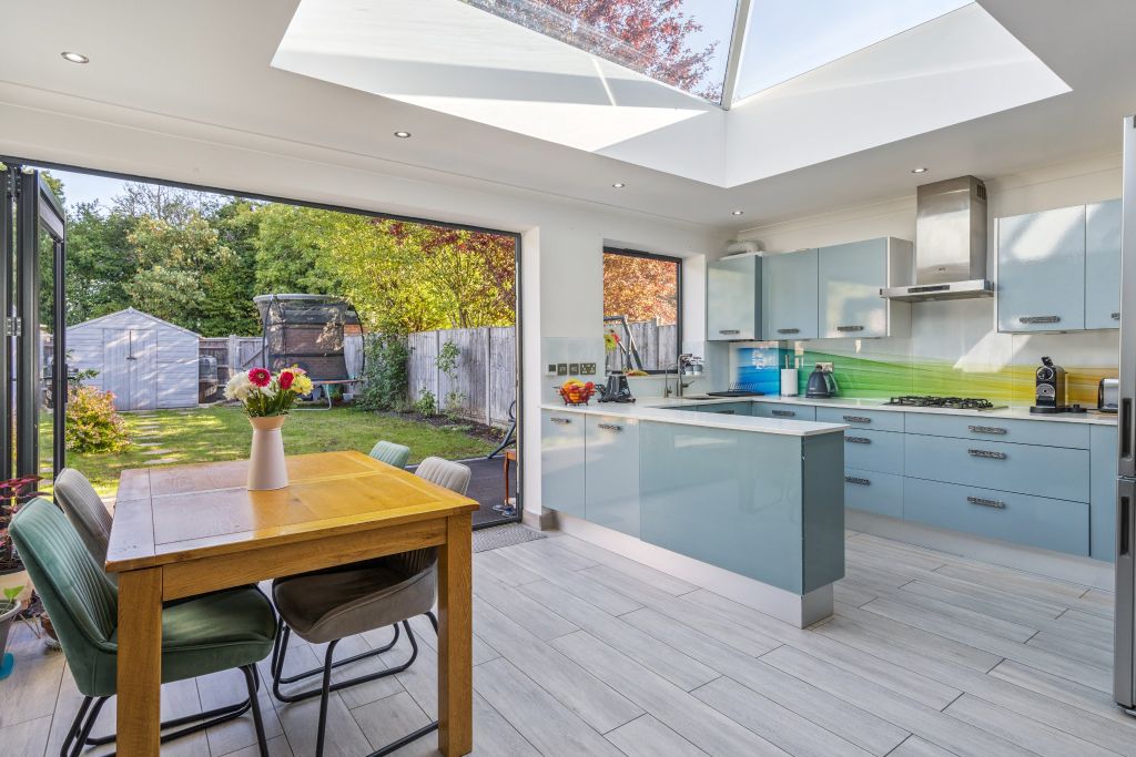 Property photo 3 of 9