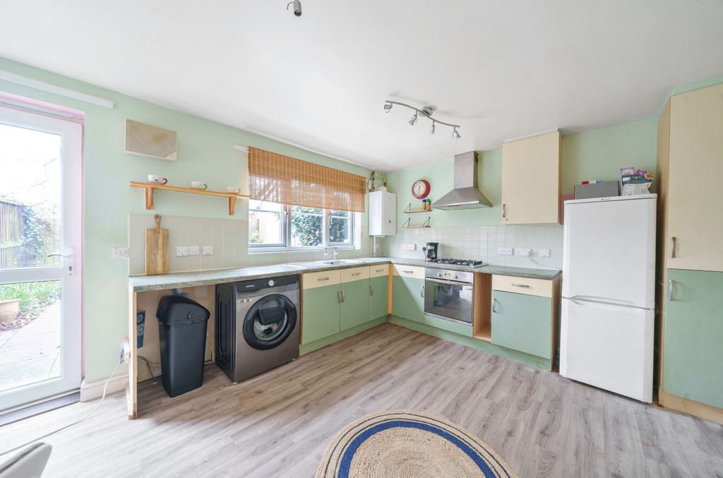 Property photo 2 of 15