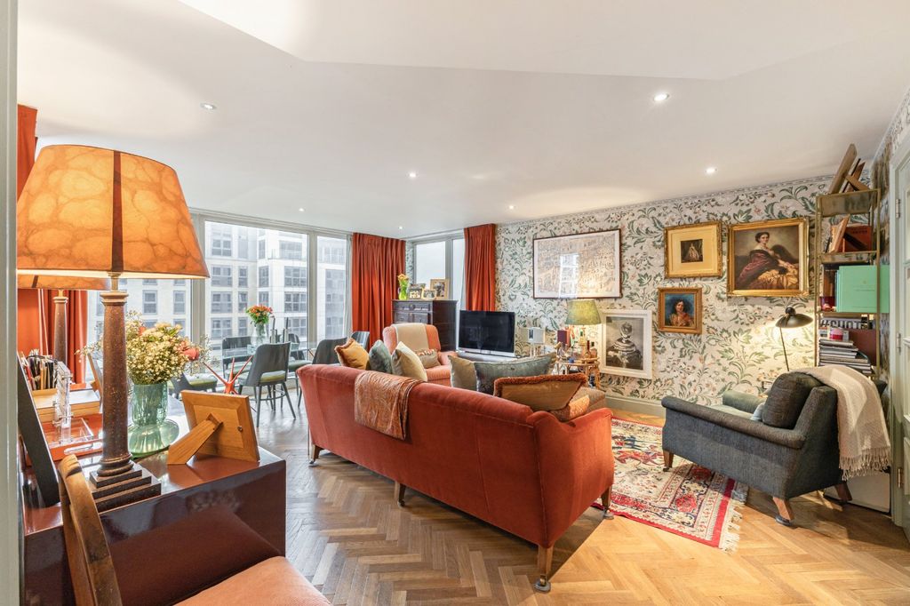 Property photo 1 of 12 Reception Room