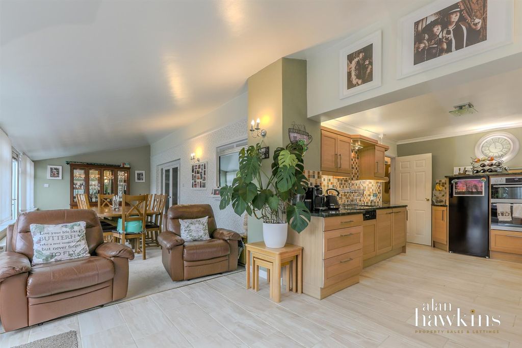 Property photo 3 of 15 3462-1.Jpg