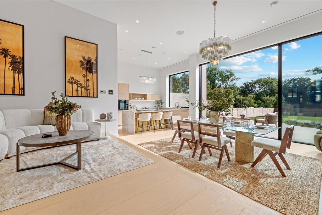 Property photo 2 of 28 Picture No. 53