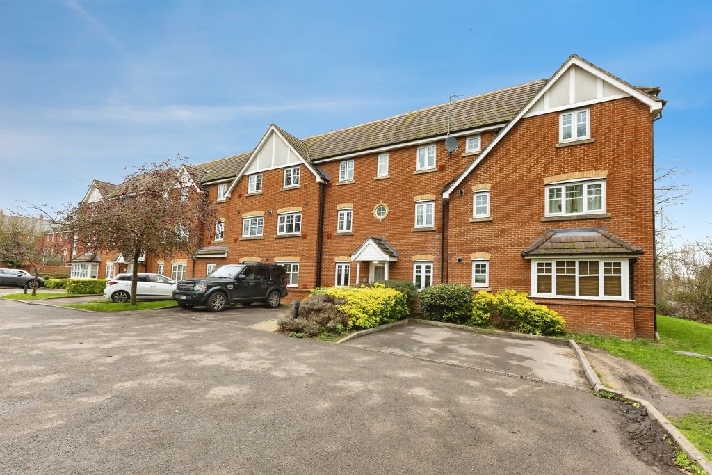 Property photo 1 of 16