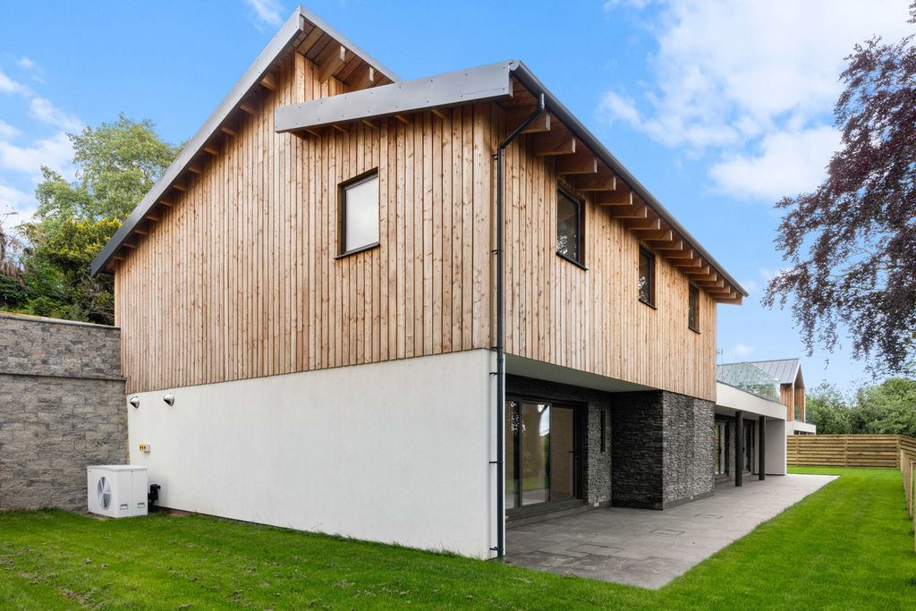 Additional image 2 of 4 bed detached house for saleBroomy Hill, Hereford HR4