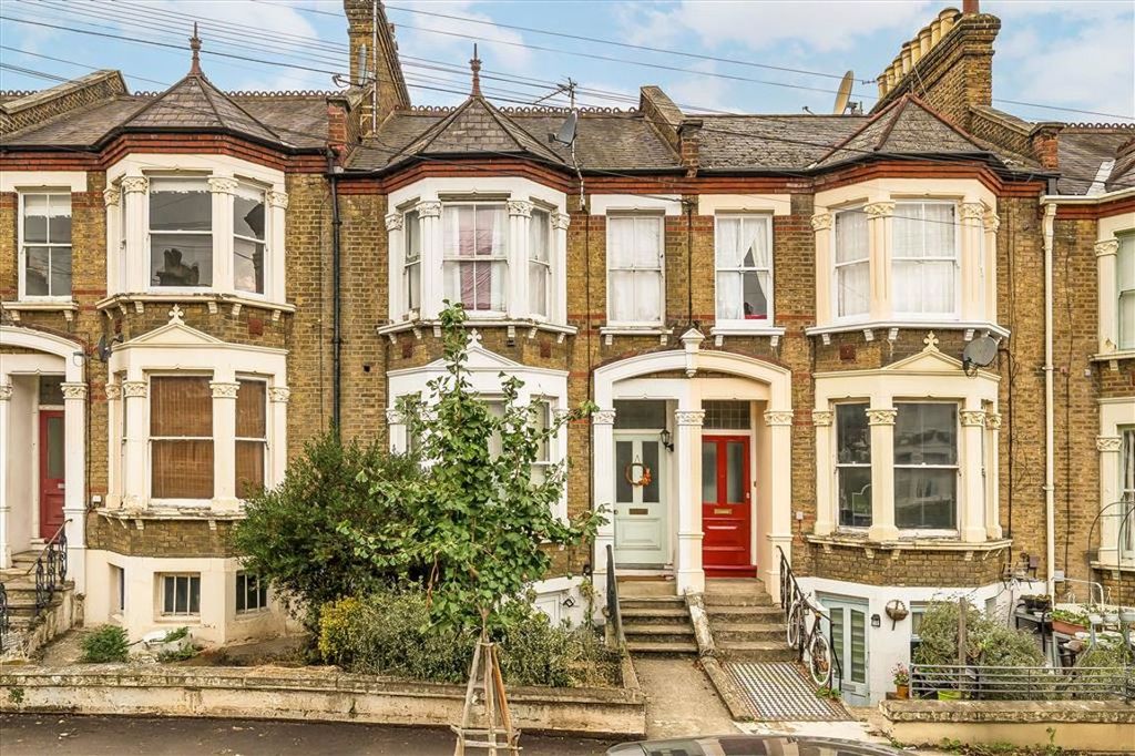 Property photo 1 of 6