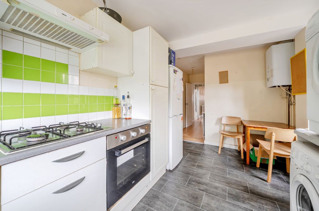 Property photo 3 of 14 1429635-22-69B946...