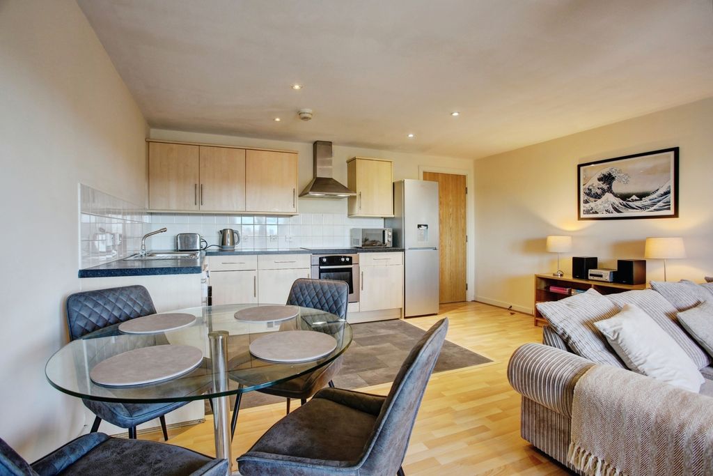 Property photo 3 of 12 Pbox-Img.Jpg