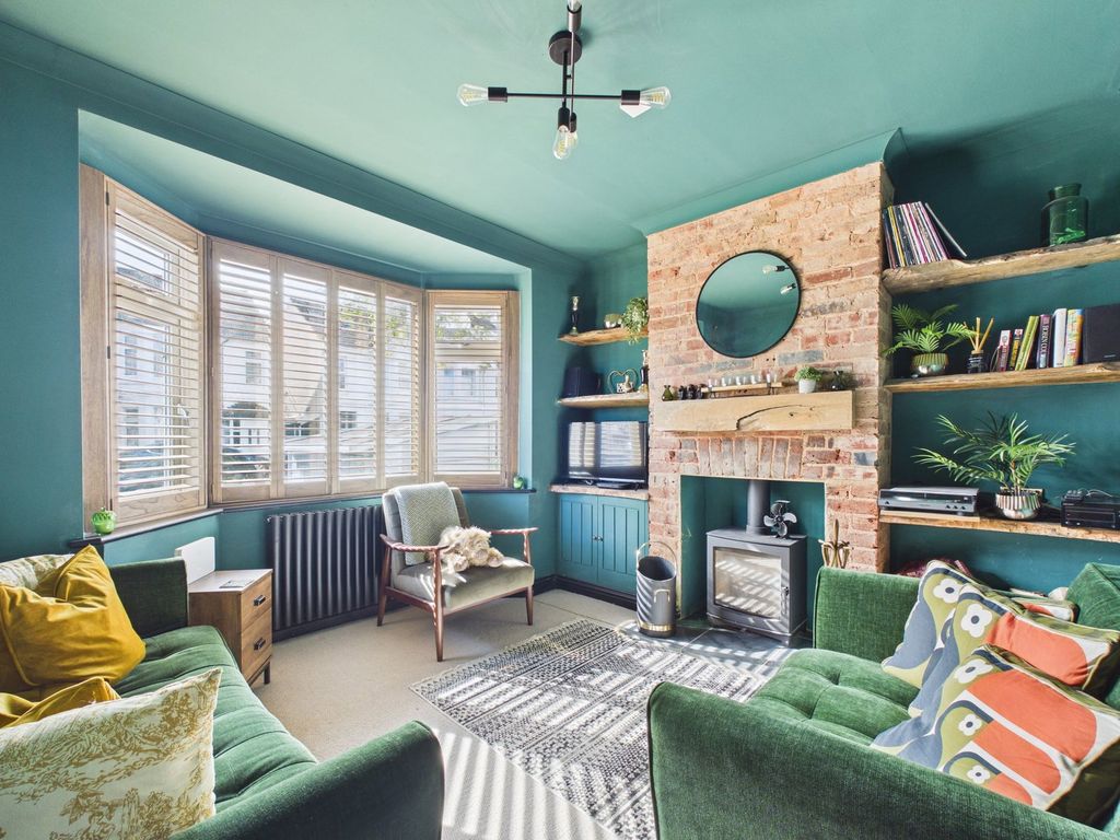 Property photo 3 of 17