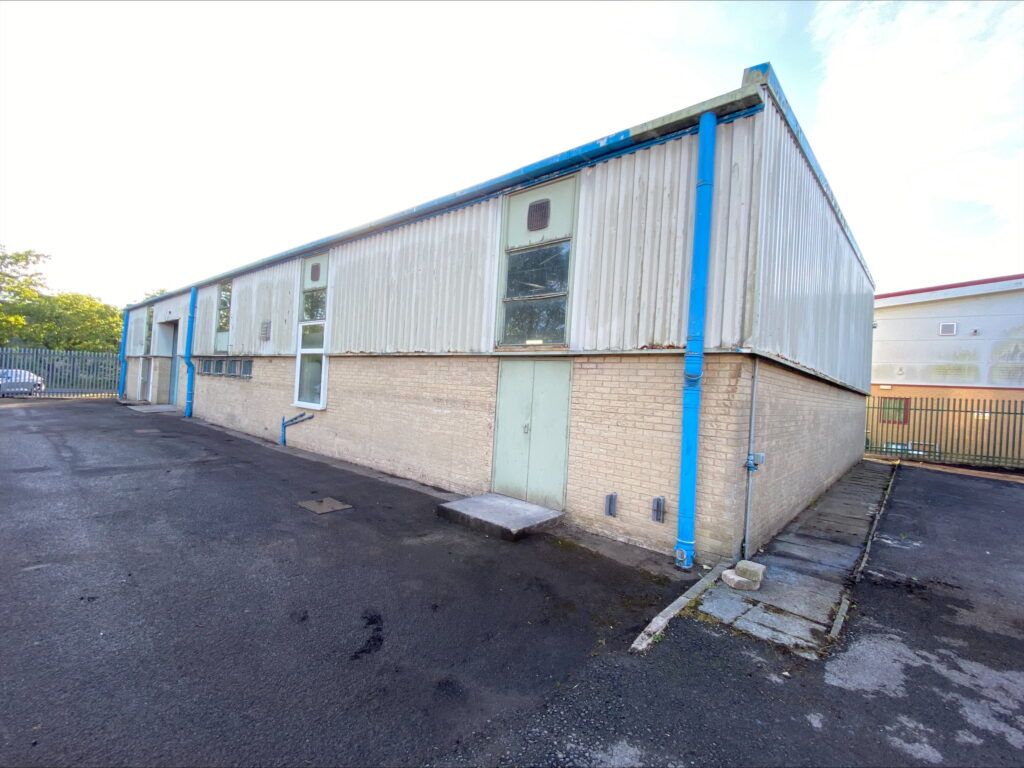 Property photo 2 of 9