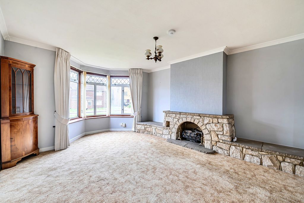 Property photo 2 of 20 1431257-12-69c2A7...